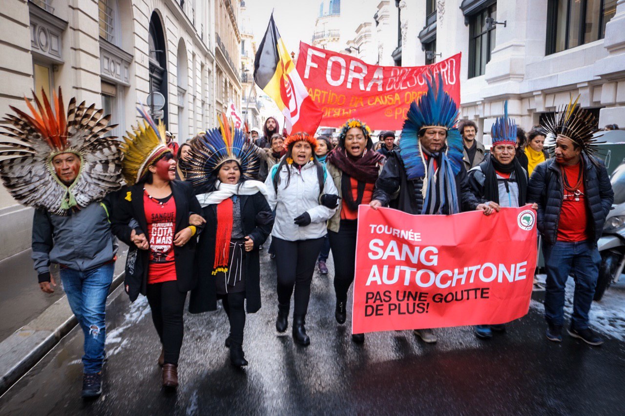 image for article In Paris, Brazilian Indigenous Leaders Denounce the Role of French Financiers in Amazon Destruction